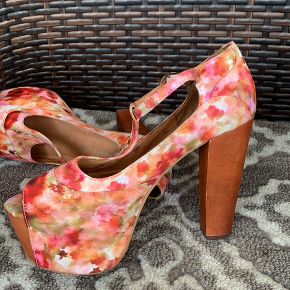 Jeffrey Campbell Foxy Fab Watercolor Floral Platform Sandals - Picture 14 of 16